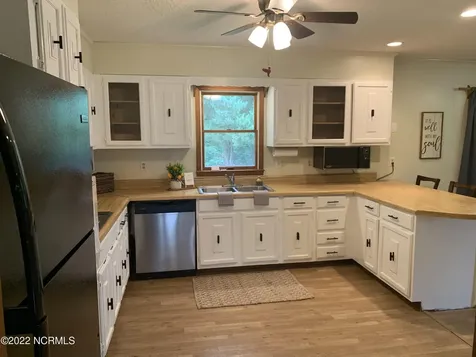 133 Ridge Road Newport NC 28570
