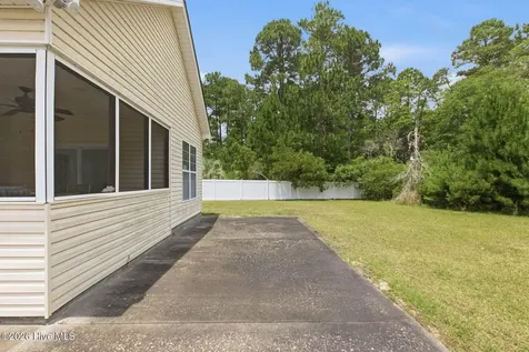 714 E Pipers Glen Shallotte NC 28470