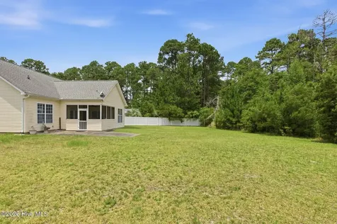 714 E Pipers Glen Shallotte NC 28470