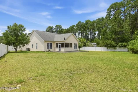 714 E Pipers Glen Shallotte NC 28470