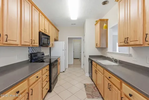 714 E Pipers Glen Shallotte NC 28470