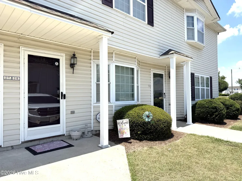 3820 E Vancroft Circle Winterville NC 28590