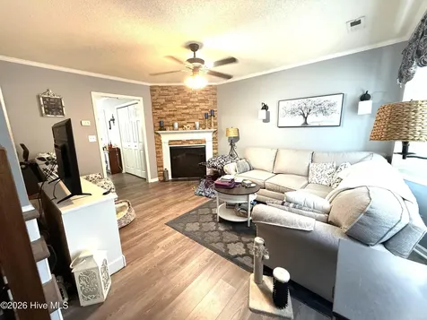 3820 E Vancroft Circle Winterville NC 28590