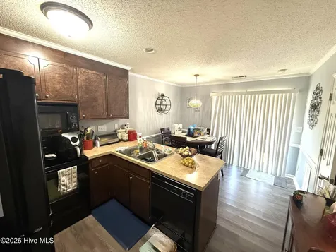 3820 E Vancroft Circle Winterville NC 28590