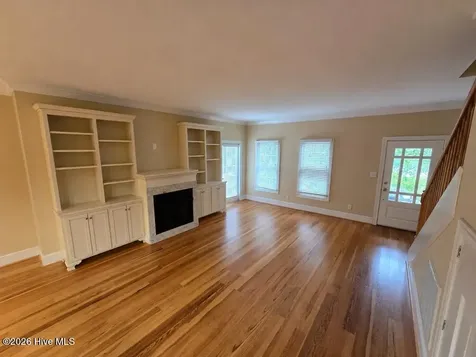 221 Pollock Street New Bern NC 28560