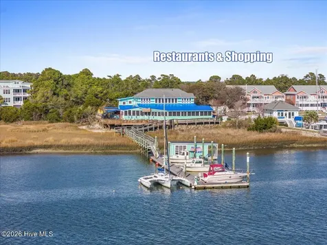 5136 Elton Drive SE Southport NC 28461