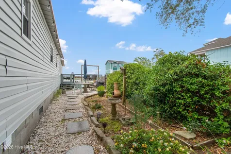7701 E Yacht Drive Oak Island NC 28465