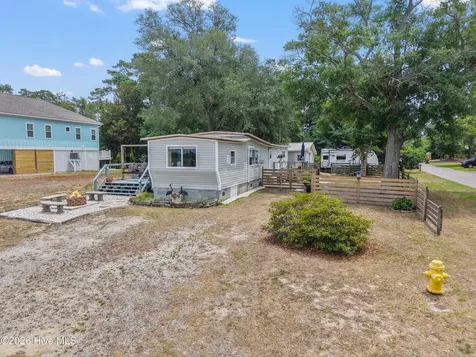 7701 E Yacht Drive Oak Island NC 28465