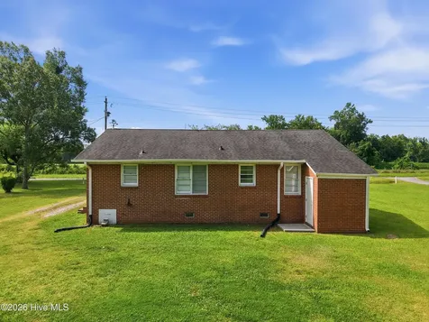 3236 Grainger Station Road Kinston NC 28501