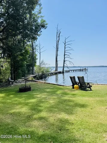 186 E Camp Perry Road Hertford NC 27944