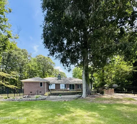 186 E Camp Perry Road Hertford NC 27944