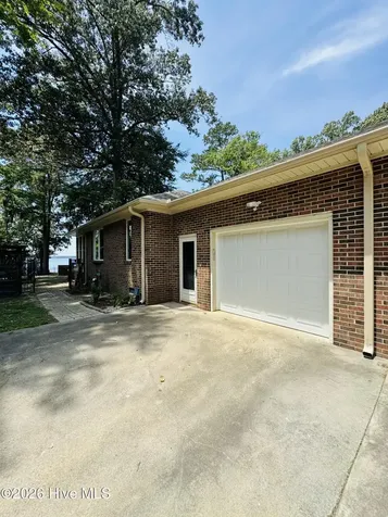 186 E Camp Perry Road Hertford NC 27944
