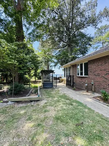 186 E Camp Perry Road Hertford NC 27944