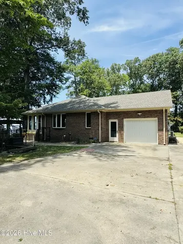 186 E Camp Perry Road Hertford NC 27944