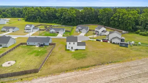 74 Cindy Road Richlands NC 28574