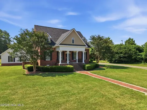 3295 Daniel Drive Farmville NC 27828