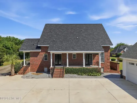 3295 Daniel Drive Farmville NC 27828
