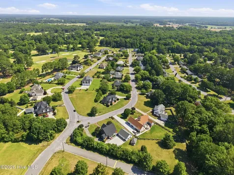 3295 Daniel Drive Farmville NC 27828