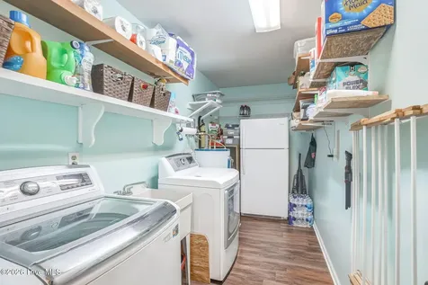 191 Cedar Lane Newport NC 28570