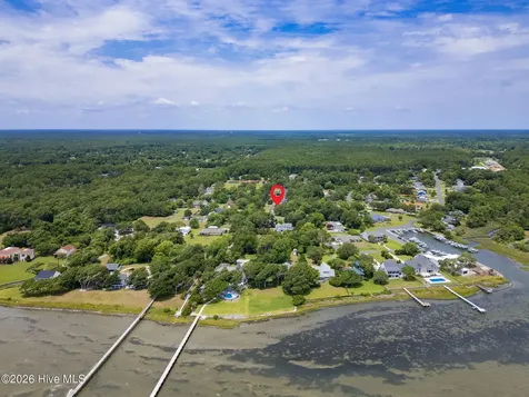 191 Cedar Lane Newport NC 28570