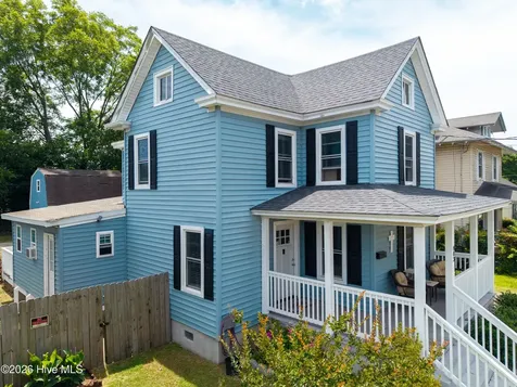 803 Maple Street Elizabeth City NC 27909