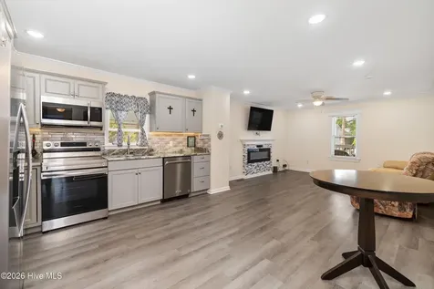 803 Maple Street Elizabeth City NC 27909