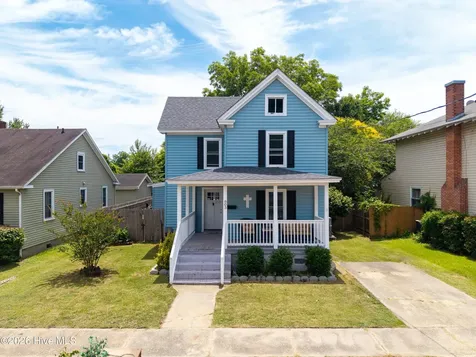 803 Maple Street Elizabeth City NC 27909