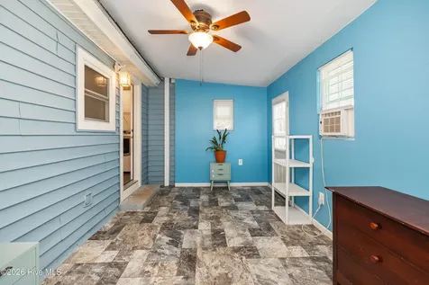 803 Maple Street Elizabeth City NC 27909