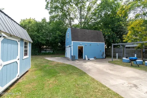803 Maple Street Elizabeth City NC 27909