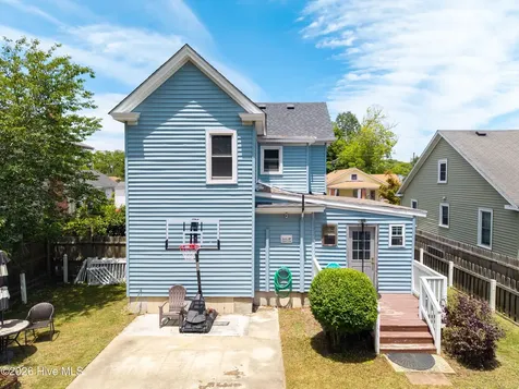 803 Maple Street Elizabeth City NC 27909