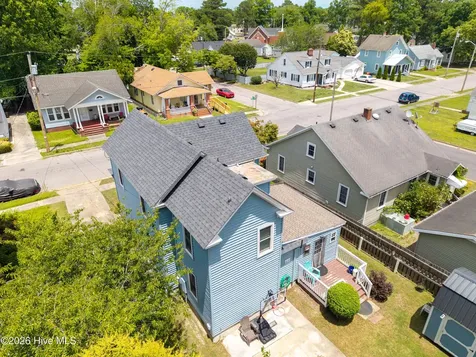 803 Maple Street Elizabeth City NC 27909