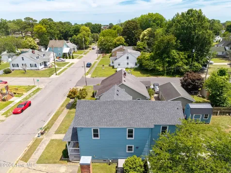 803 Maple Street Elizabeth City NC 27909