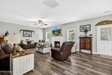 501 Poults Drive Richlands NC 28574
