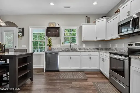 501 Poults Drive Richlands NC 28574