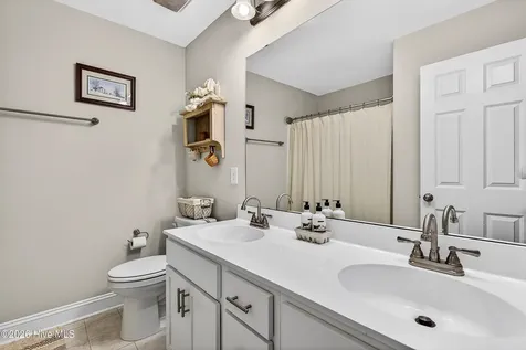 501 Poults Drive Richlands NC 28574