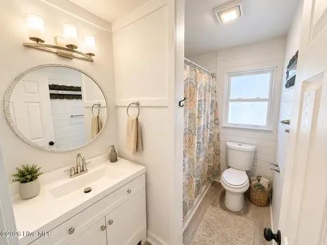 1341 Forest Lake Drive Southport NC 28461
