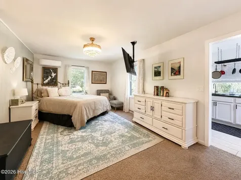 1341 Forest Lake Drive Southport NC 28461