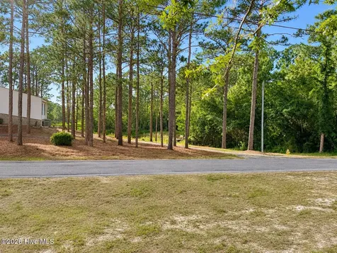 1341 Forest Lake Drive Southport NC 28461