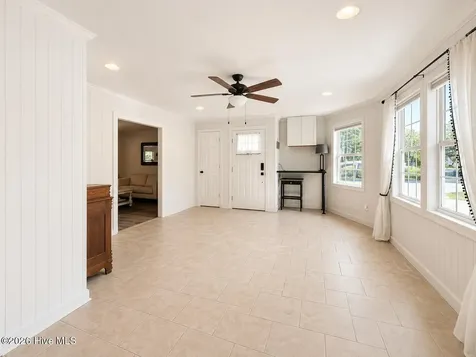 1341 Forest Lake Drive Southport NC 28461
