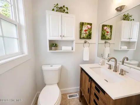 1341 Forest Lake Drive Southport NC 28461