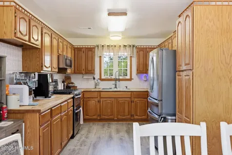1556 Farrow Fork Road Engelhard NC 27824