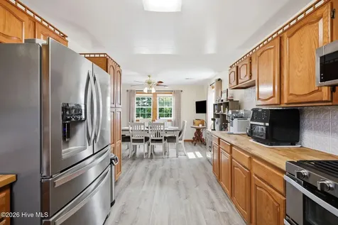 1556 Farrow Fork Road Engelhard NC 27824