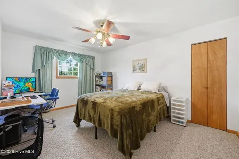 1556 Farrow Fork Road Engelhard NC 27824