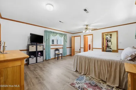 1556 Farrow Fork Road Engelhard NC 27824