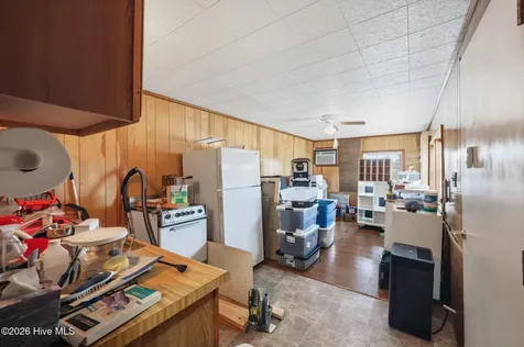 1556 Farrow Fork Road Engelhard NC 27824