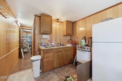 1556 Farrow Fork Road Engelhard NC 27824