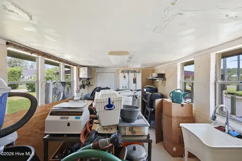 1556 Farrow Fork Road Engelhard NC 27824