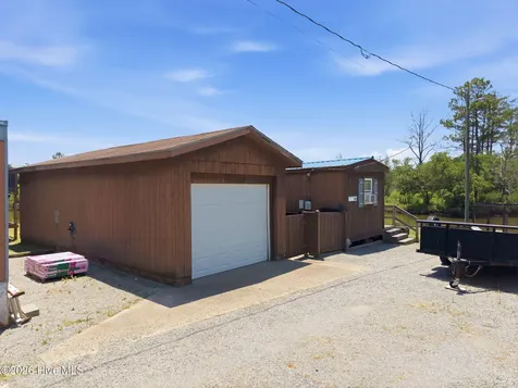 1556 Farrow Fork Road Engelhard NC 27824