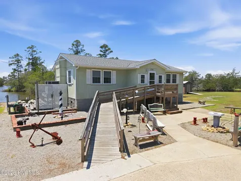 1556 Farrow Fork Road Engelhard NC 27824