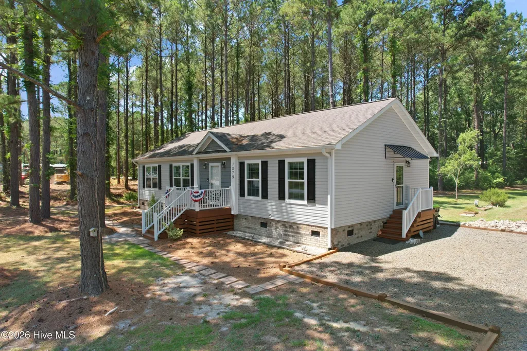 1879 Stanley Road SW Supply NC 28462